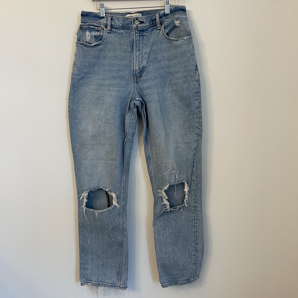 A&F Curve Love‎ 90s Straight Jeans 30L Stovepipe Distressed Clean Girl Aesthetic